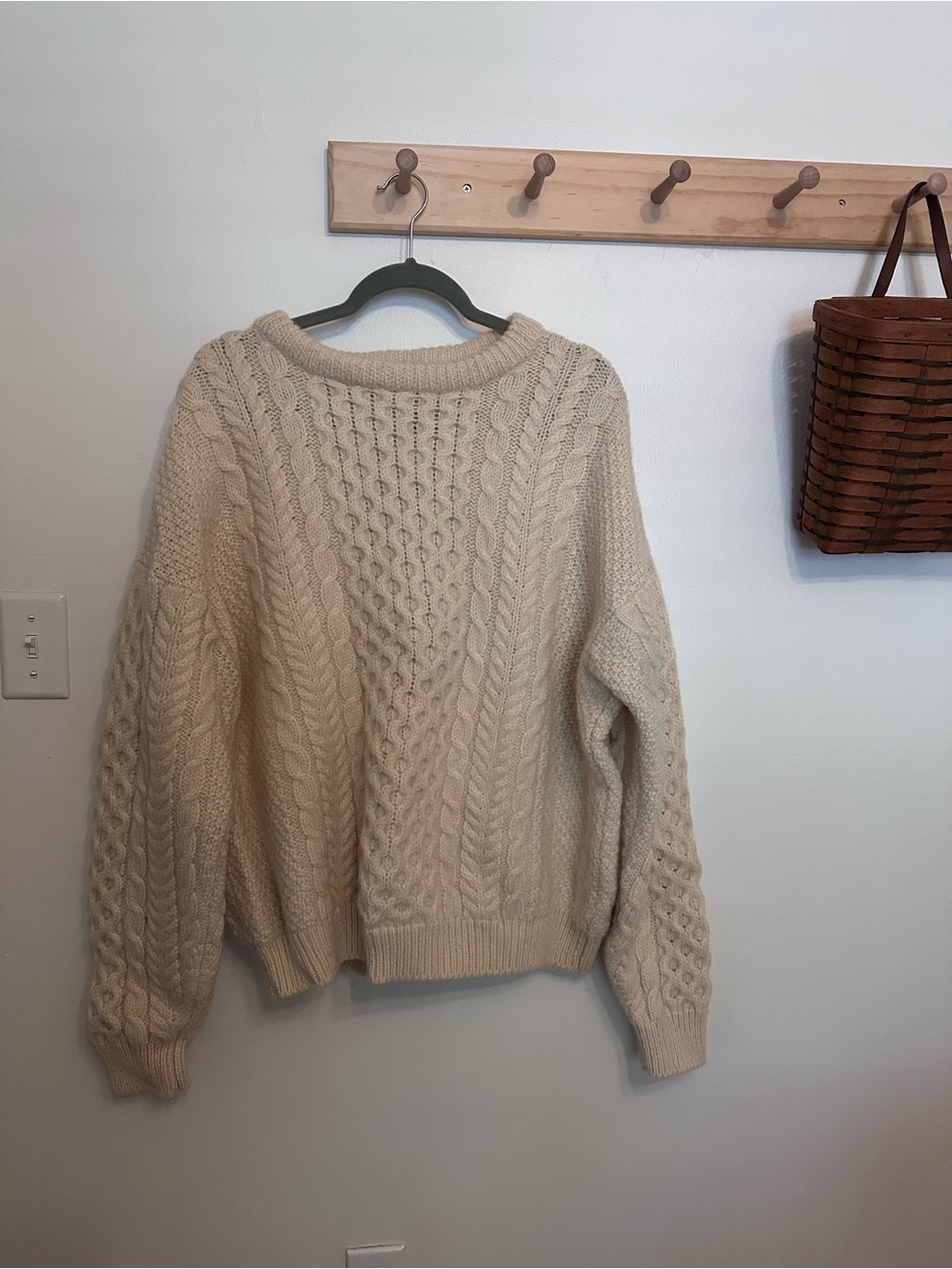 LL Bean men’s fisherman cable-knit sweater